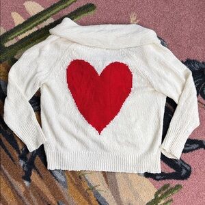 BUTTON UP CARDIGAN HEART